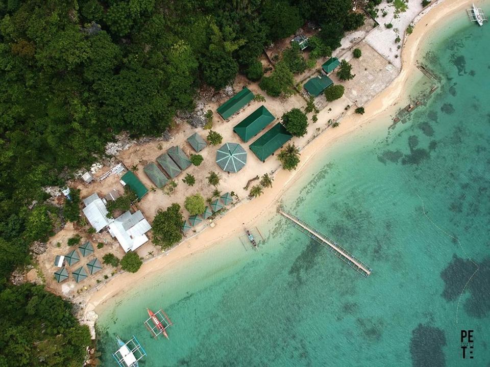 Se San Beach Resort-Isla De Gigantes Carles 外观 照片